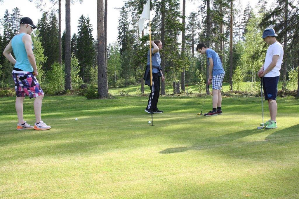 Kesaeaitat Hotel Ähtäri Buitenkant foto